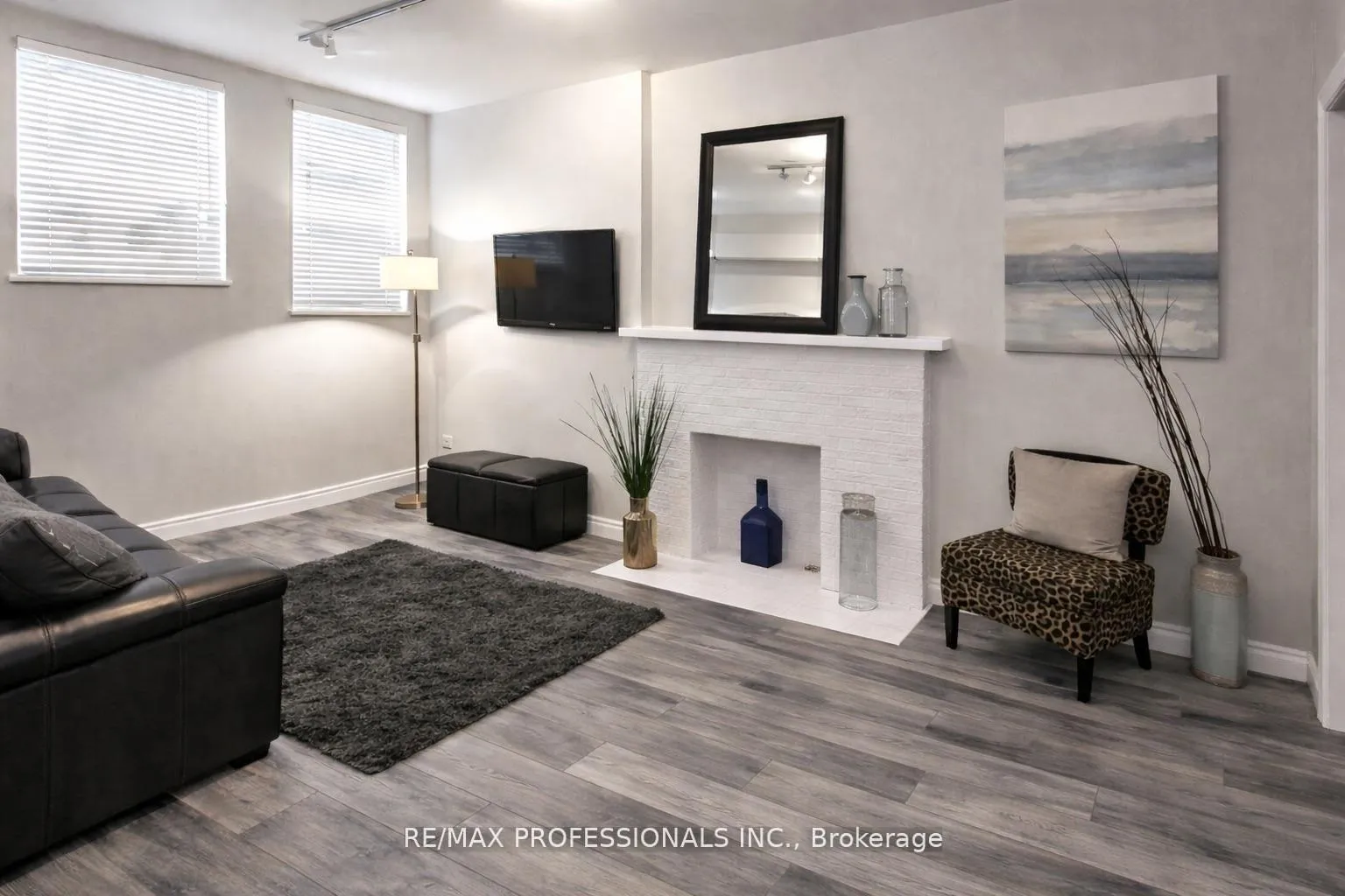 Photo 2 of Unit 105, 412 Jarvis Street, Toronto, Church-Yonge Corridor — HOMEH
