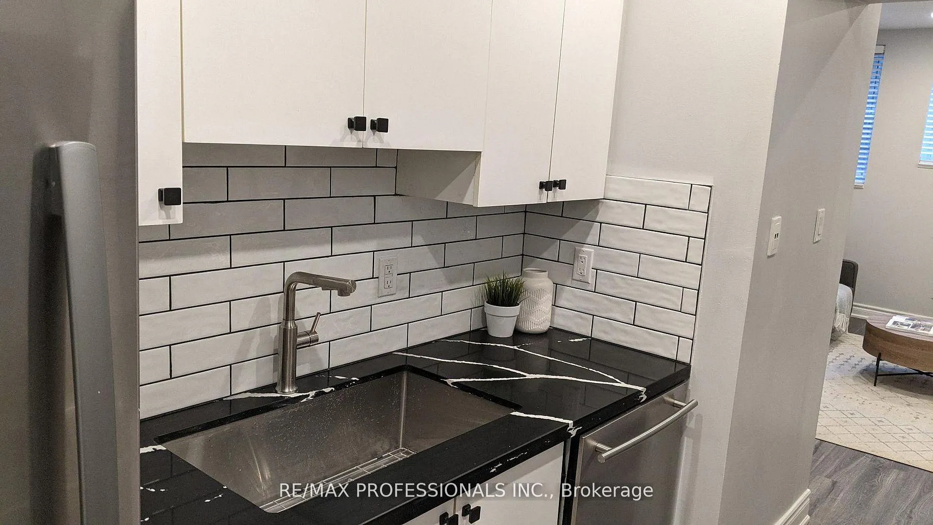 Photo 10 of Unit 105, 412 Jarvis Street, Toronto, Church-Yonge Corridor — HOMEH