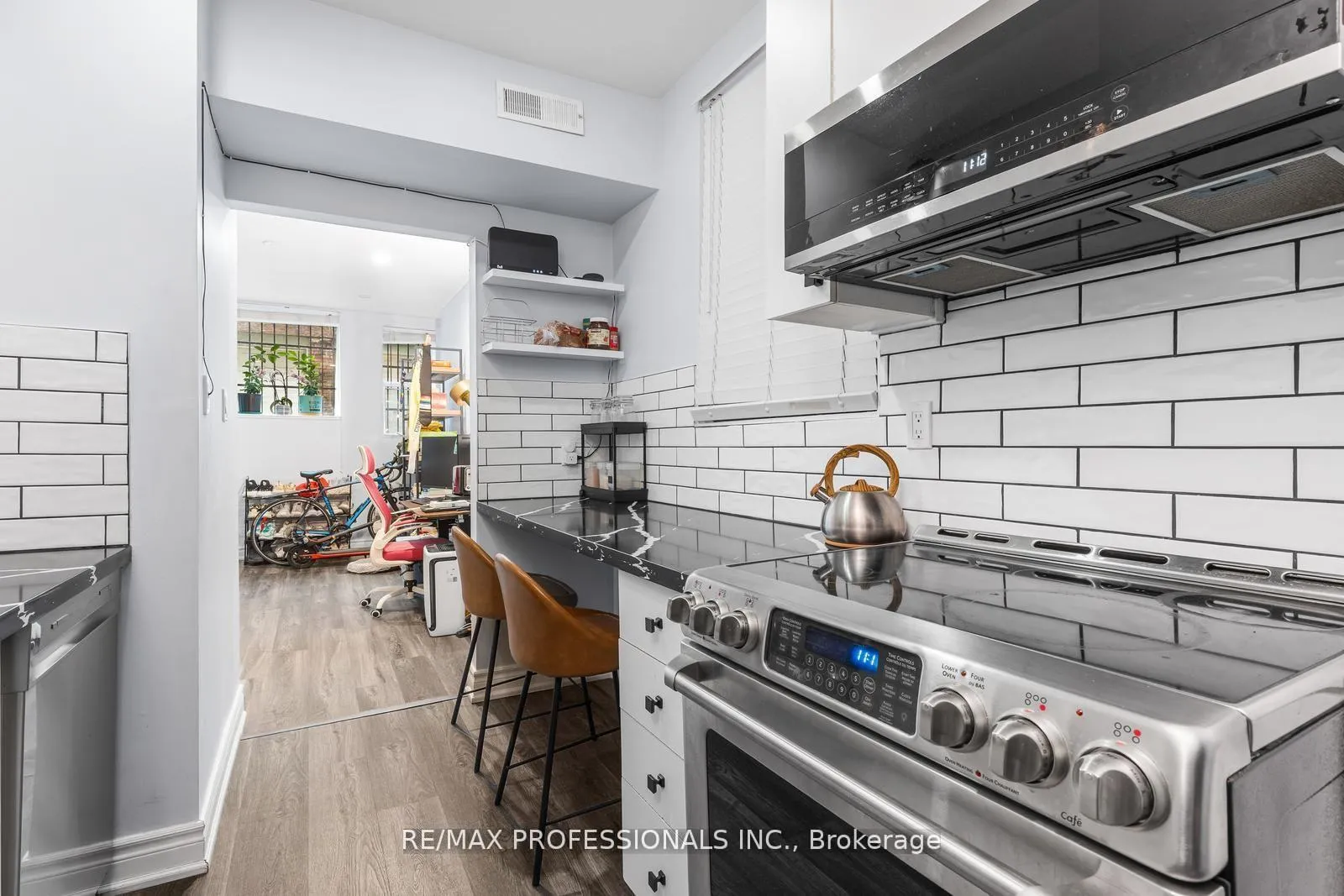 Photo 11 of Unit 105, 412 Jarvis Street, Toronto, Church-Yonge Corridor — HOMEH