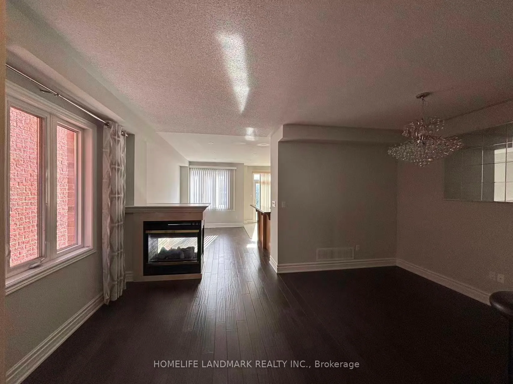 Photo 3 of 36 Alex Black Street, Vaughan, Patterson — HOMEH
