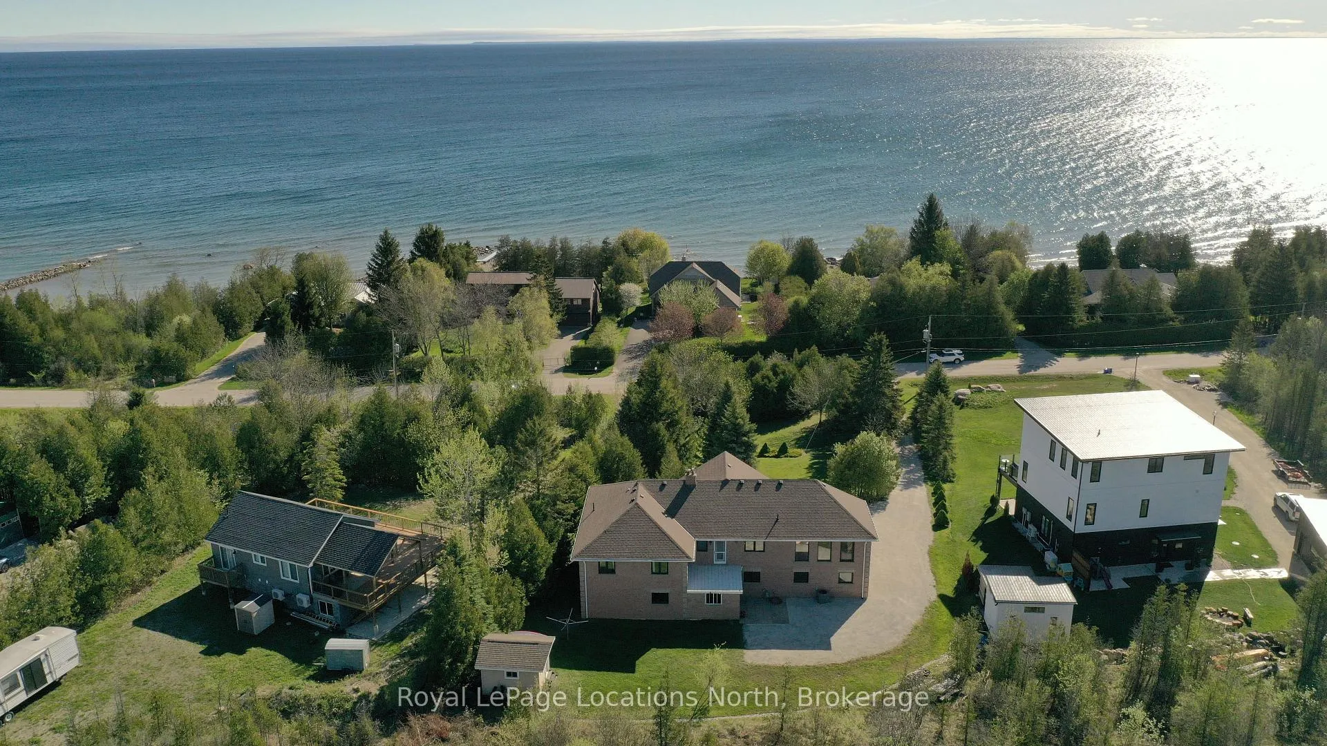 Photo 1 of 252 Lakeshore Road N, Meaford — HOMEH