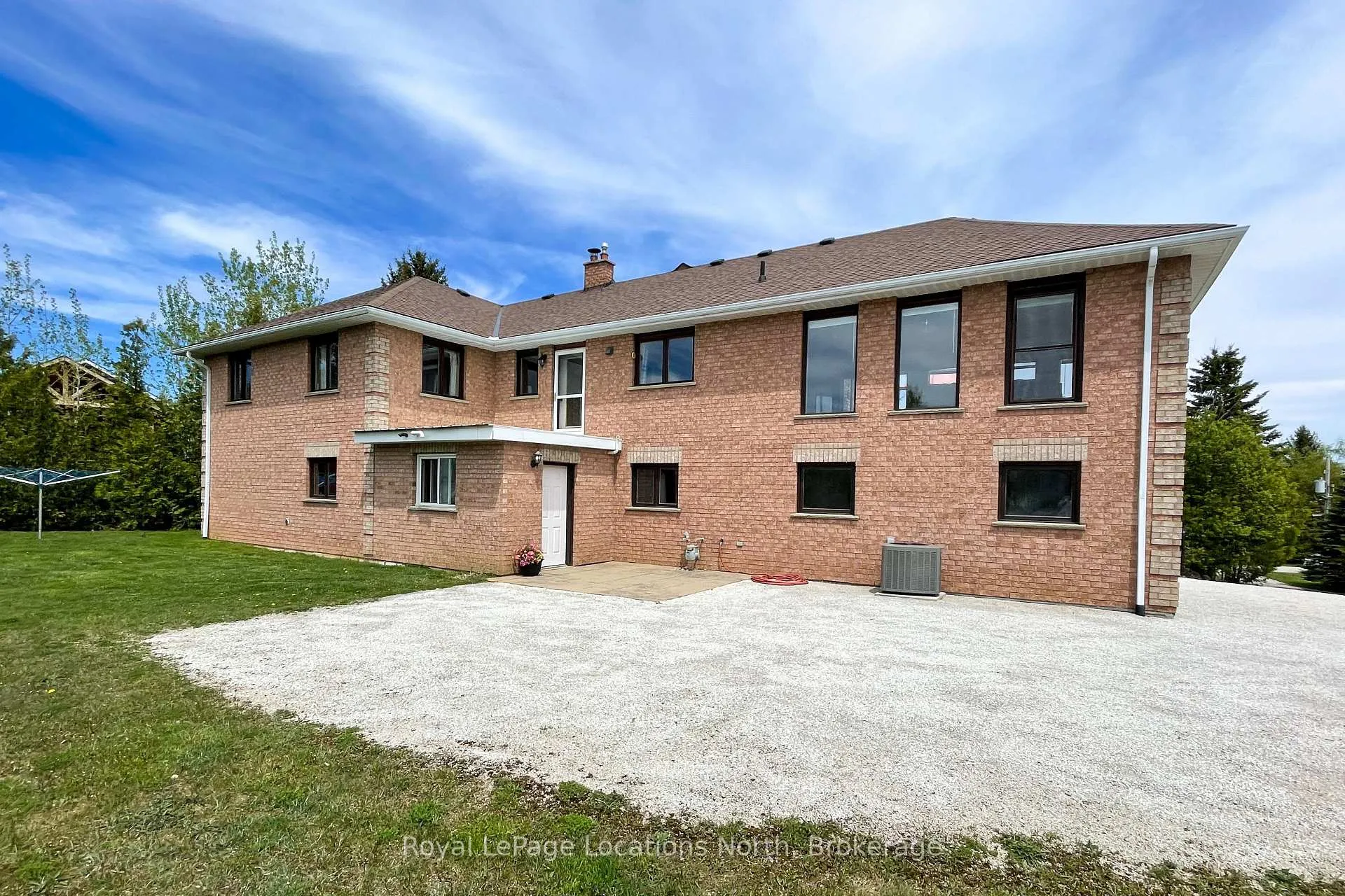 Photo 8 of 252 Lakeshore Road N, Meaford — HOMEH