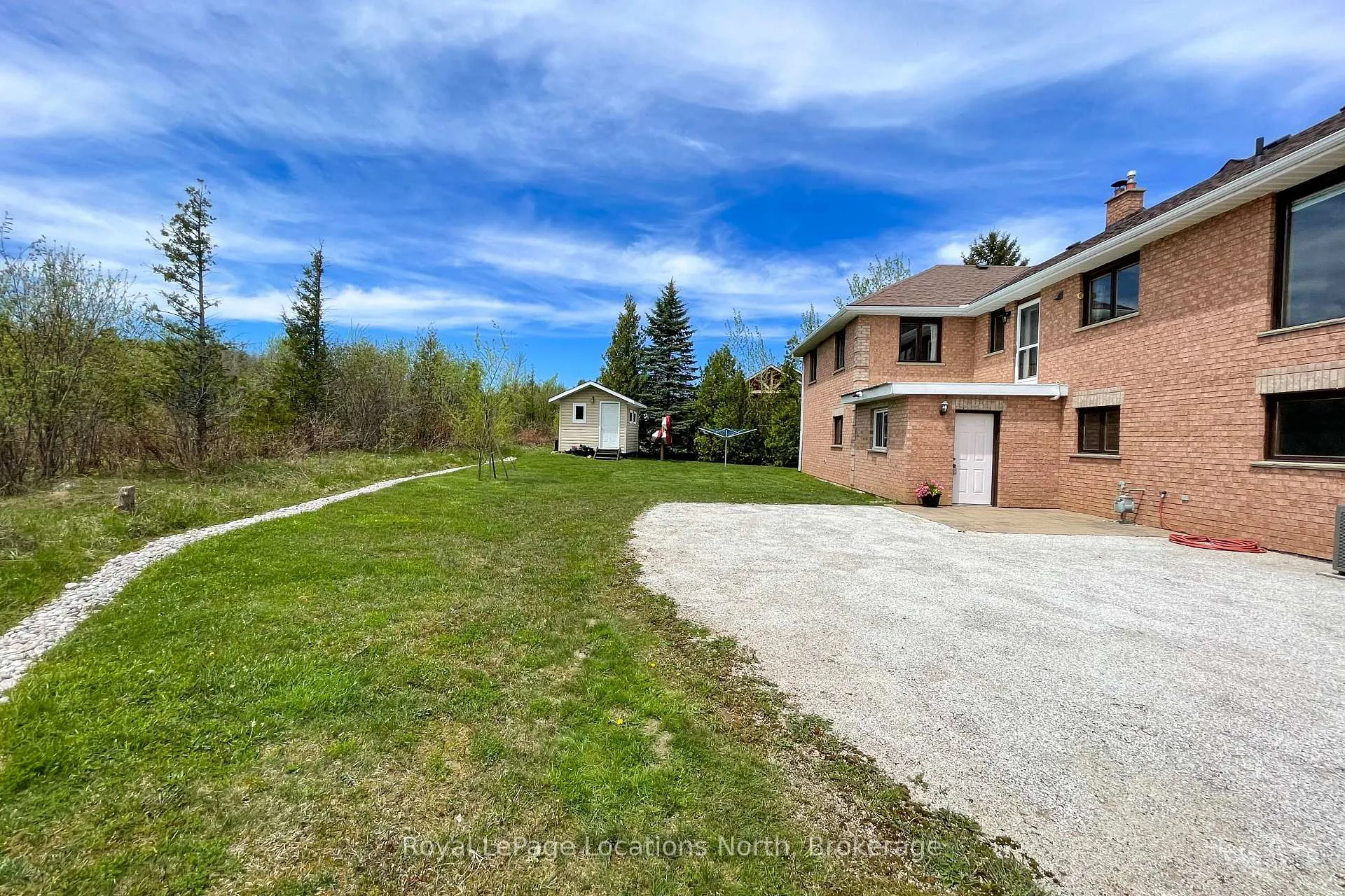 Photo 9 of 252 Lakeshore Road N, Meaford — HOMEH
