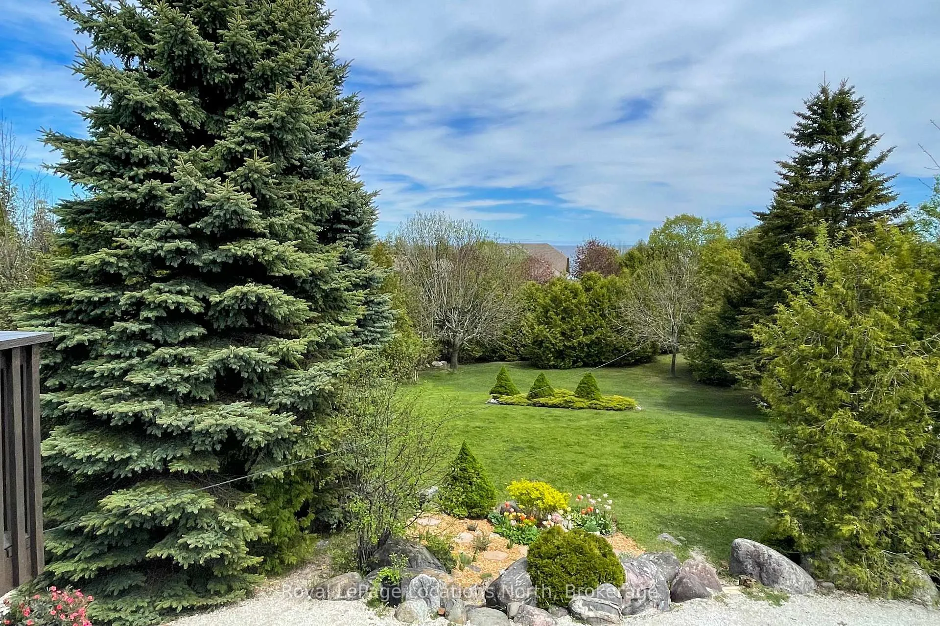 Photo 11 of 252 Lakeshore Road N, Meaford — HOMEH