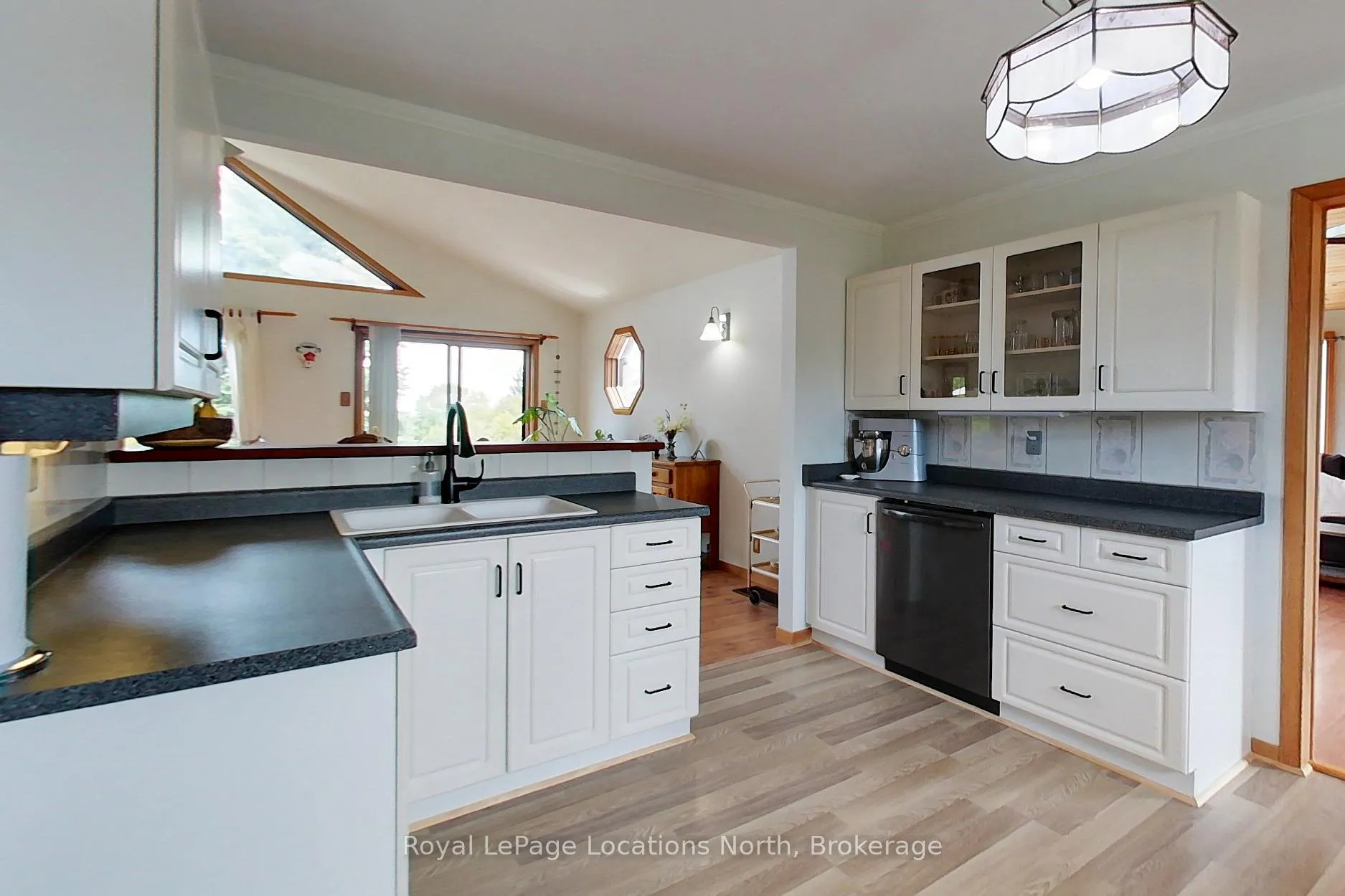 Photo 19 of 252 Lakeshore Road N, Meaford — HOMEH