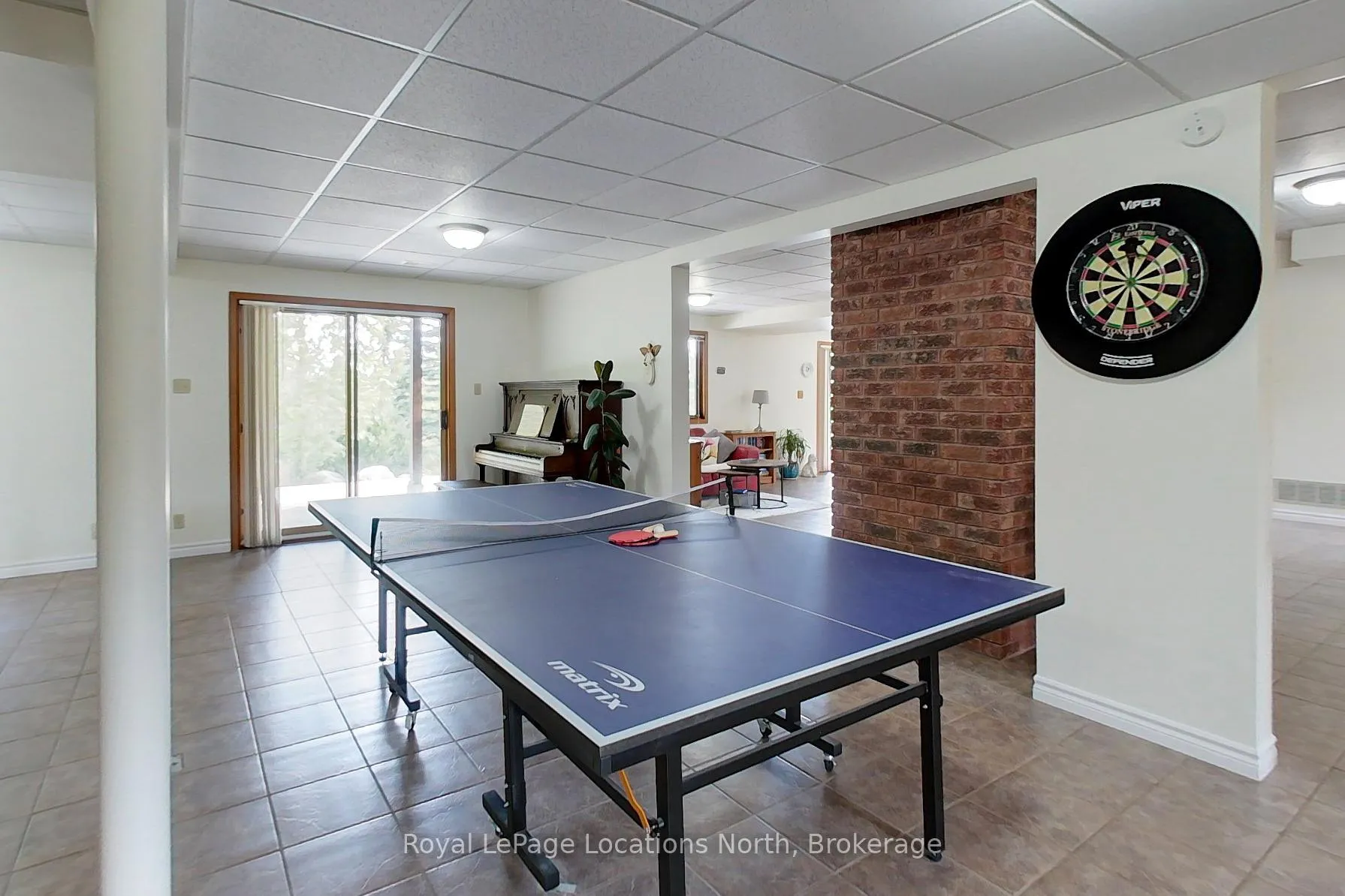 Photo 36 of 252 Lakeshore Road N, Meaford — HOMEH