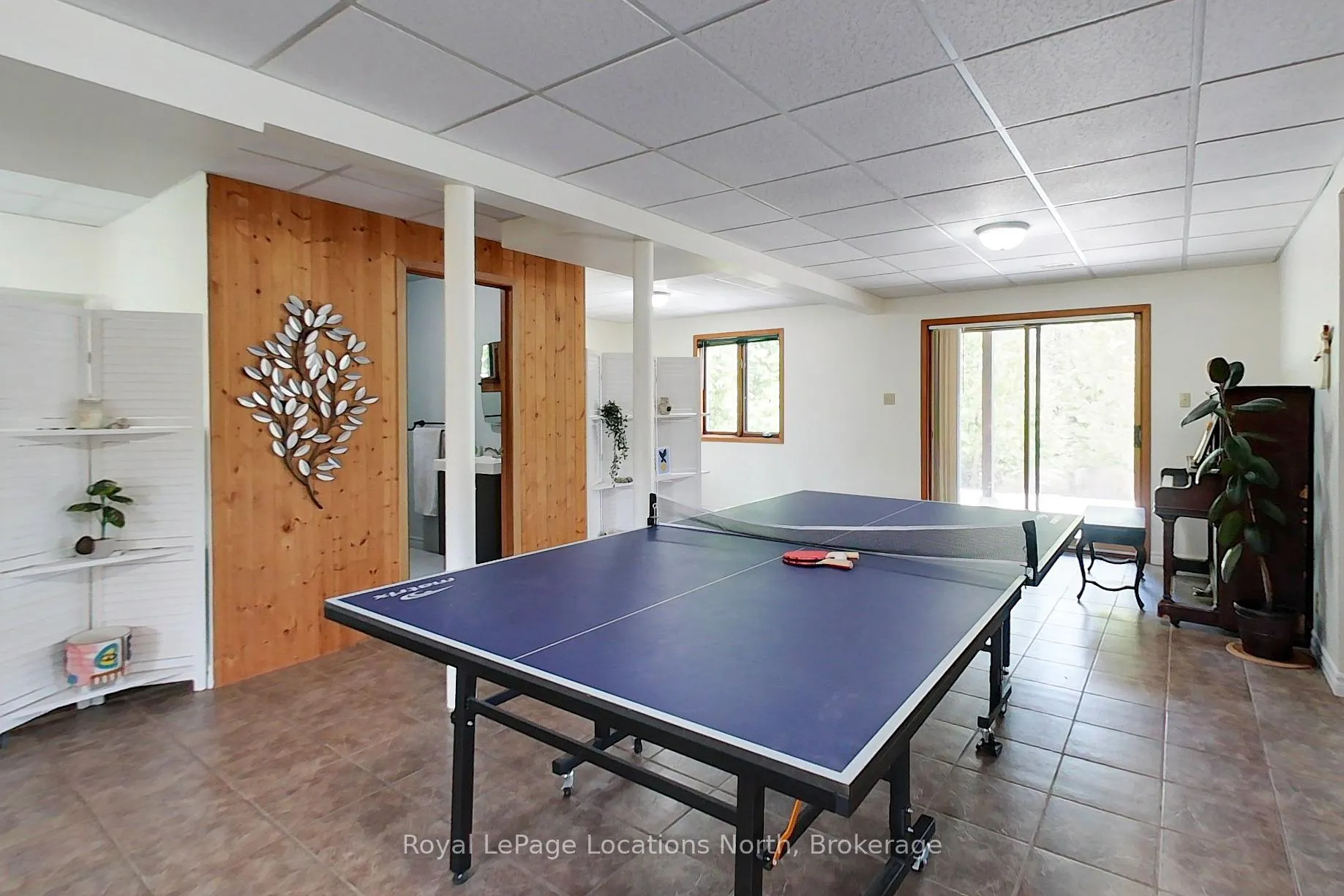 Photo 38 of 252 Lakeshore Road N, Meaford — HOMEH