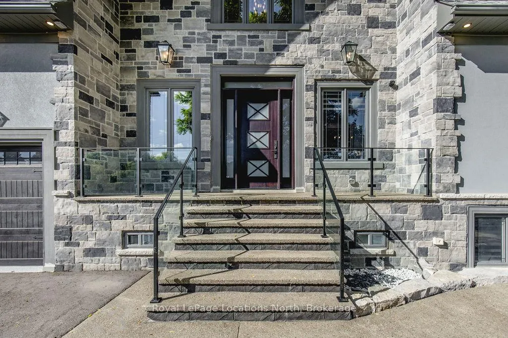 Photo 2 of 22 East John Street, Innisfil, Cookstown — HOMEH