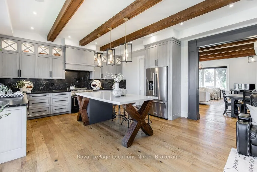 Photo 16 of 22 East John Street, Innisfil, Cookstown — HOMEH