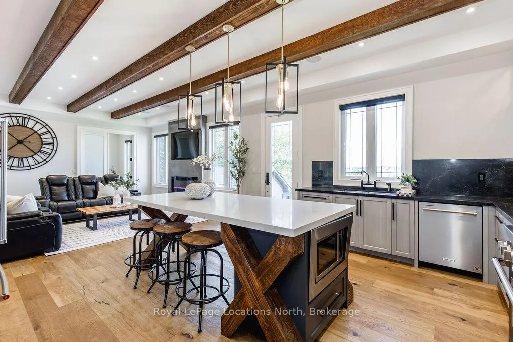 Photo 19 of 22 East John Street, Innisfil, Cookstown — HOMEH