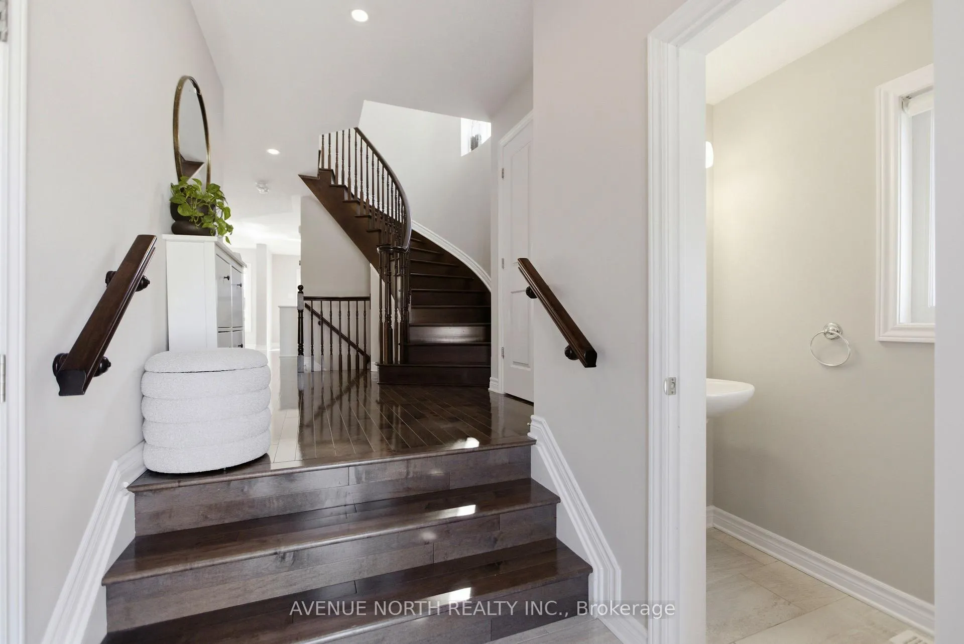 Photo 5 of 456 Brettonwood Ridge, Ottawa, Kanata - Kanata Lakes/Heritage Hills — HOMEH