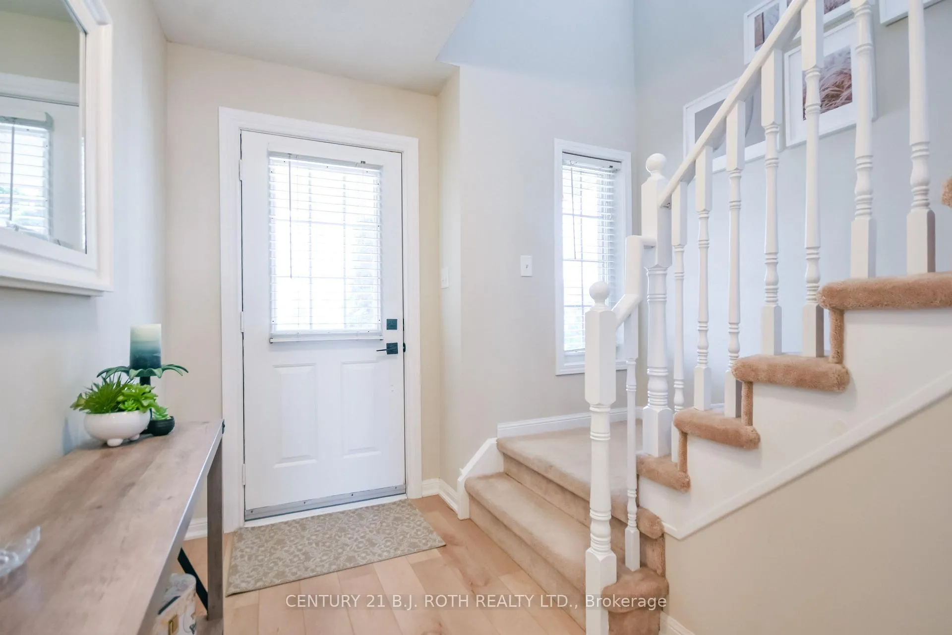 Photo 6 of 95 Bird Street, Barrie, Edgehill Drive — HOMEH