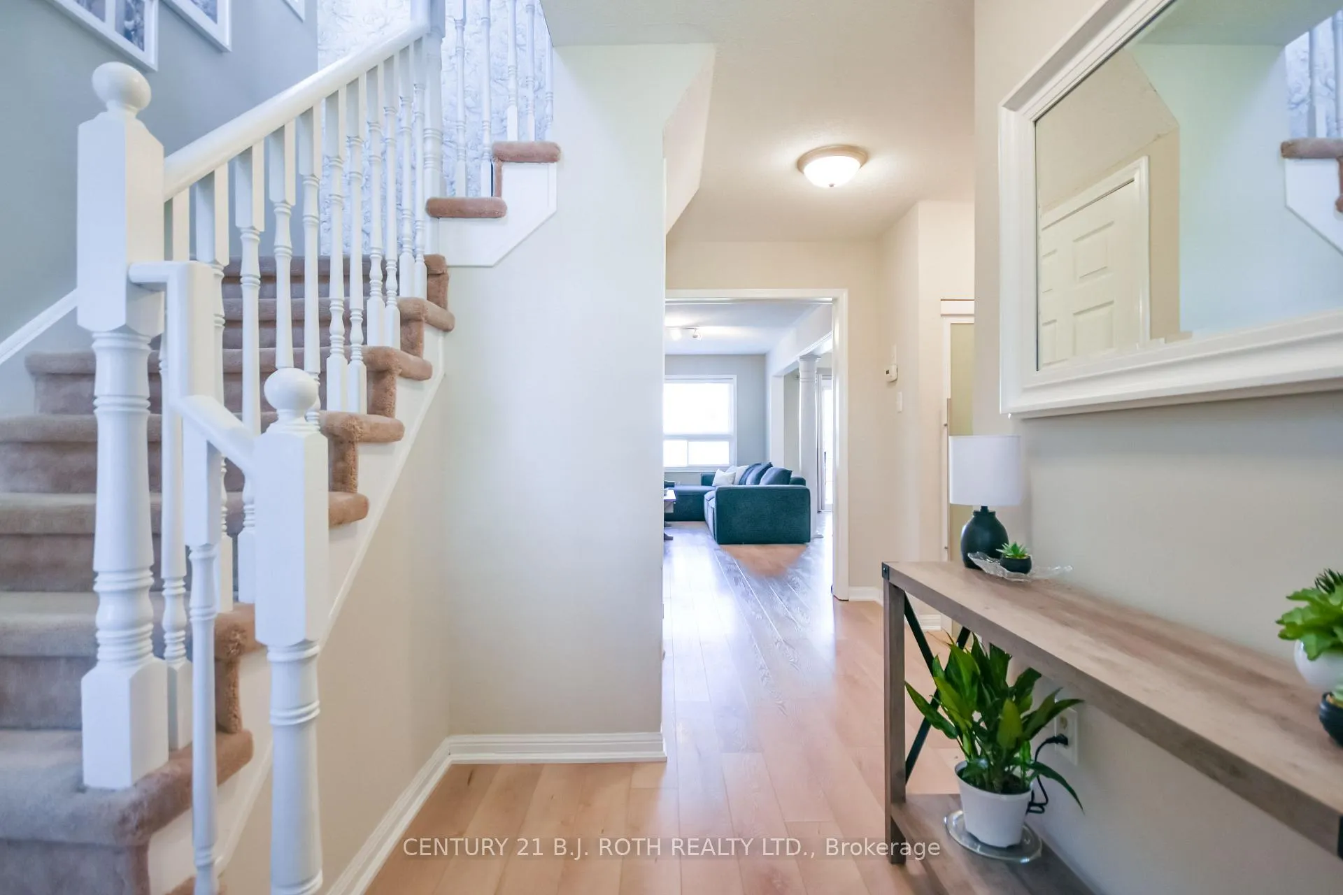 Photo 7 of 95 Bird Street, Barrie, Edgehill Drive — HOMEH