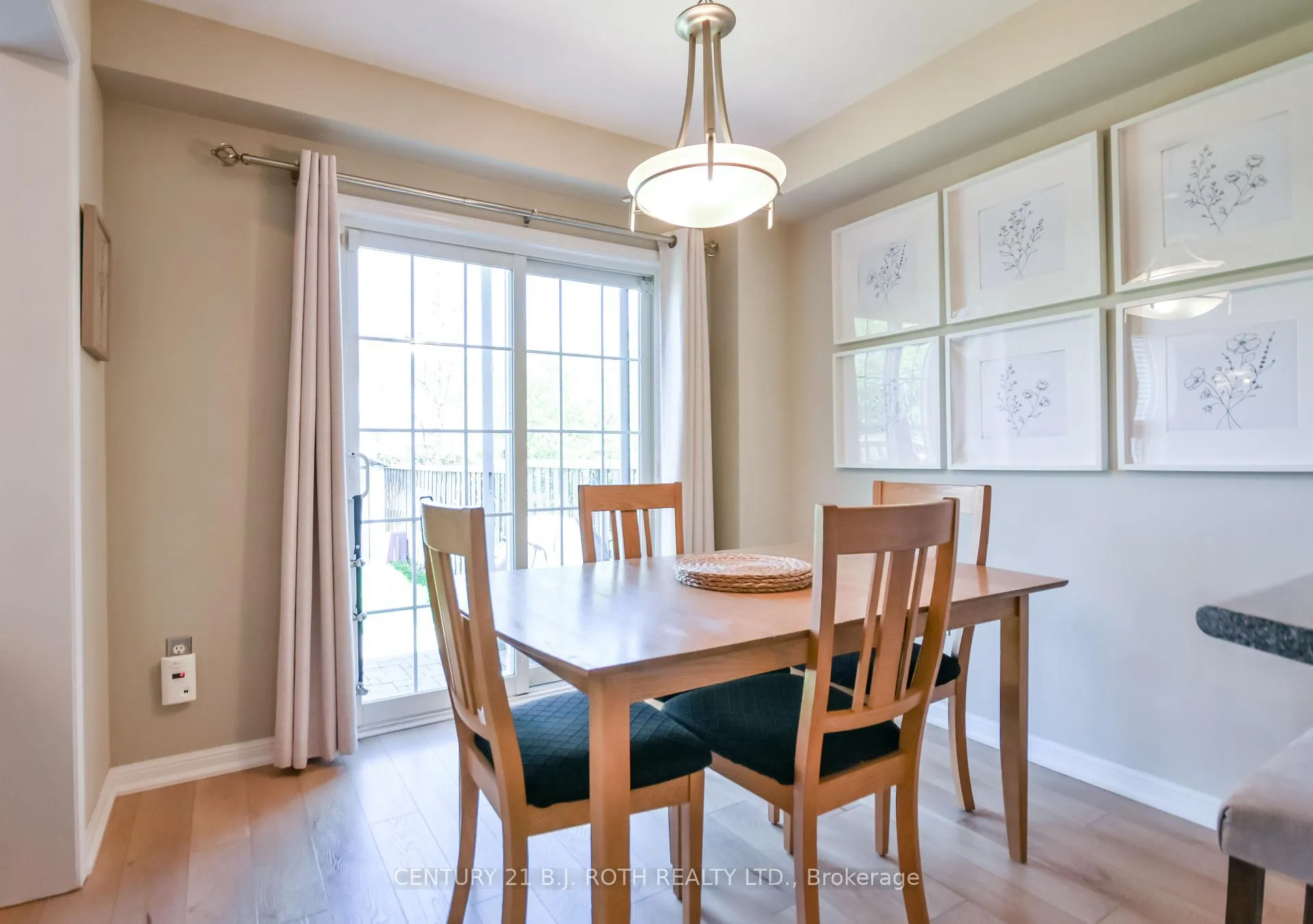 Photo 16 of 95 Bird Street, Barrie, Edgehill Drive — HOMEH