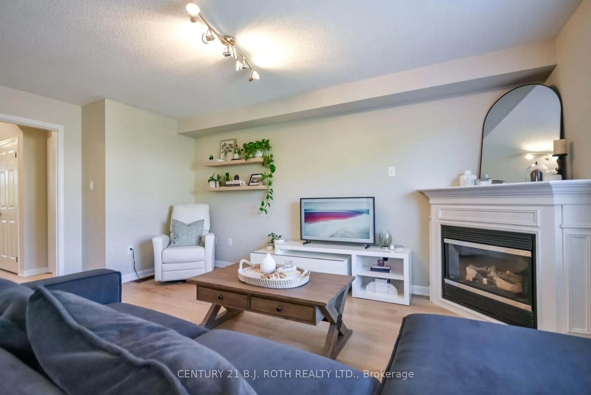 Photo 19 of 95 Bird Street, Barrie, Edgehill Drive — HOMEH