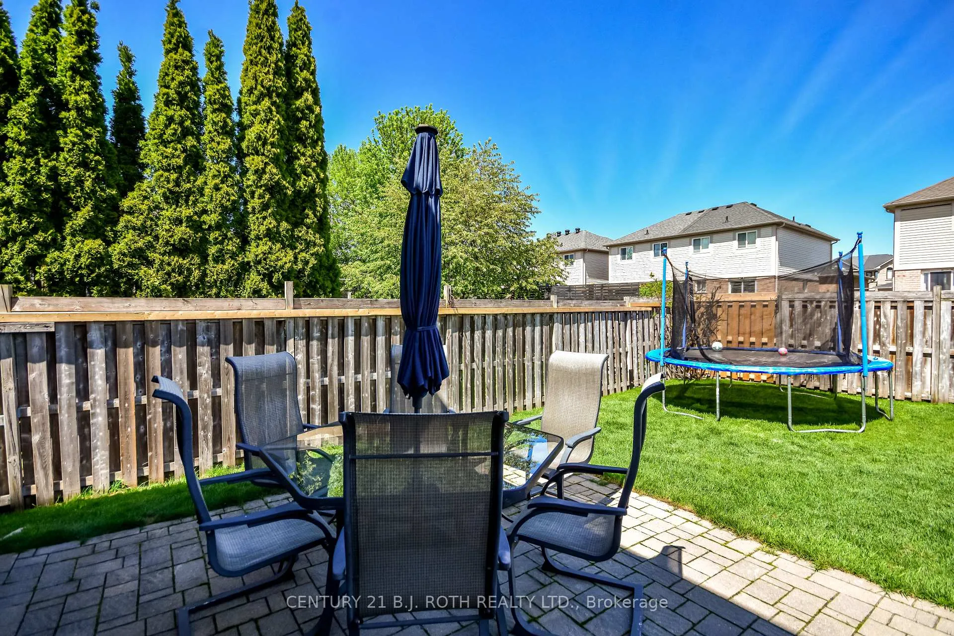 Photo 36 of 95 Bird Street, Barrie, Edgehill Drive — HOMEH