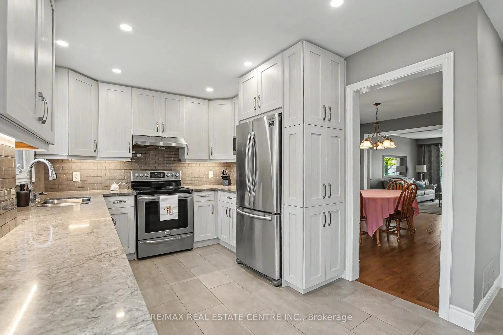 Photo 12 of 260 Coxe Boulevard, Milton, Timberlea — HOMEH