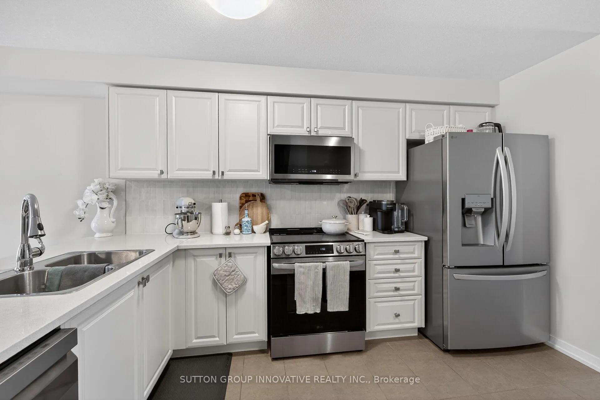 Photo 12 of 61 Prestwick Street W, Hamilton, Stoney Creek Mountain — HOMEH