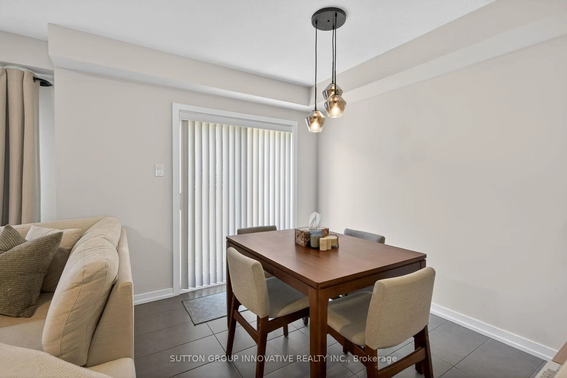 Photo 17 of 61 Prestwick Street W, Hamilton, Stoney Creek Mountain — HOMEH