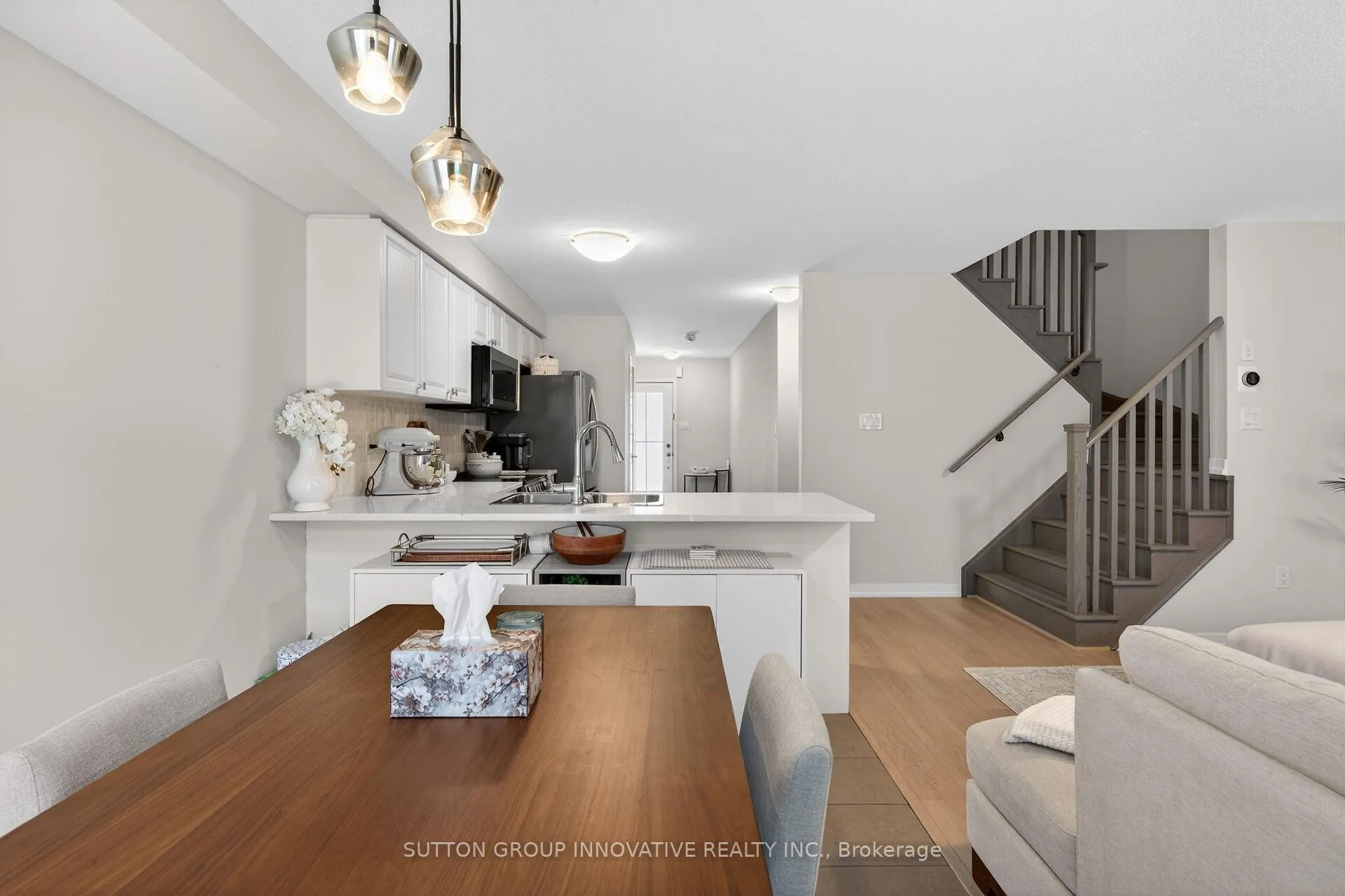 Photo 18 of 61 Prestwick Street W, Hamilton, Stoney Creek Mountain — HOMEH