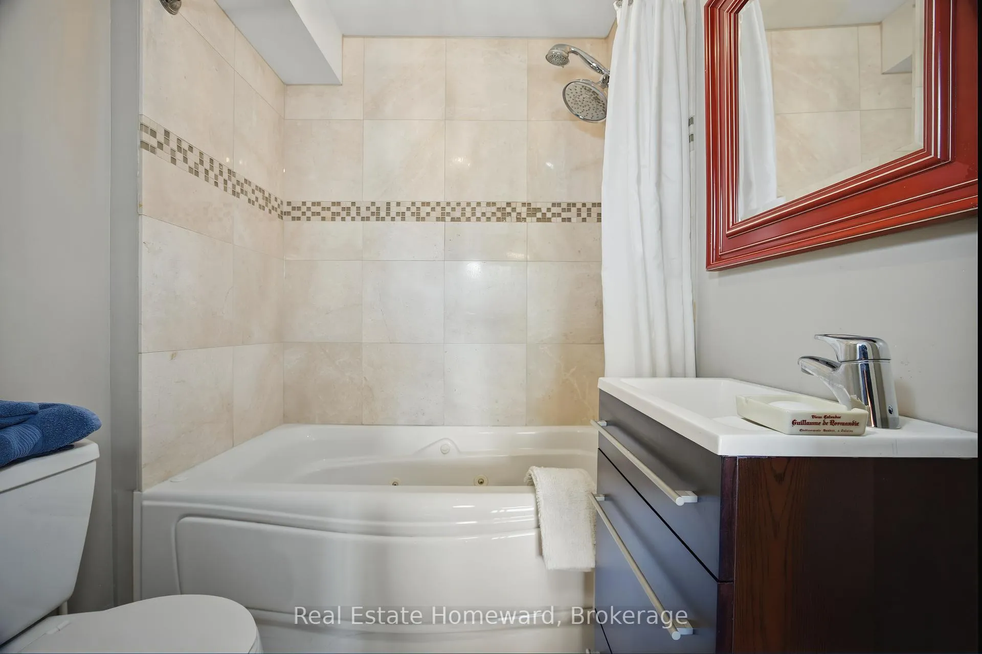 Photo 23 of 1467 Dundas Street E, Toronto, South Riverdale — HOMEH