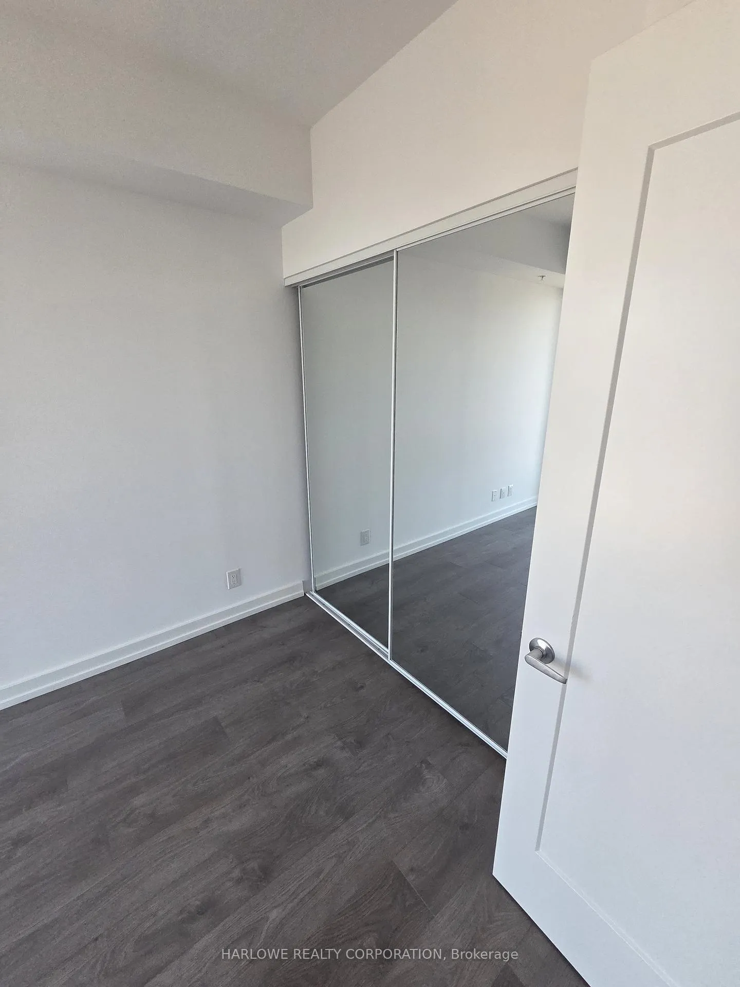 Photo 5 of Unit 2304, 75 James Street, Hamilton, Corktown — HOMEH