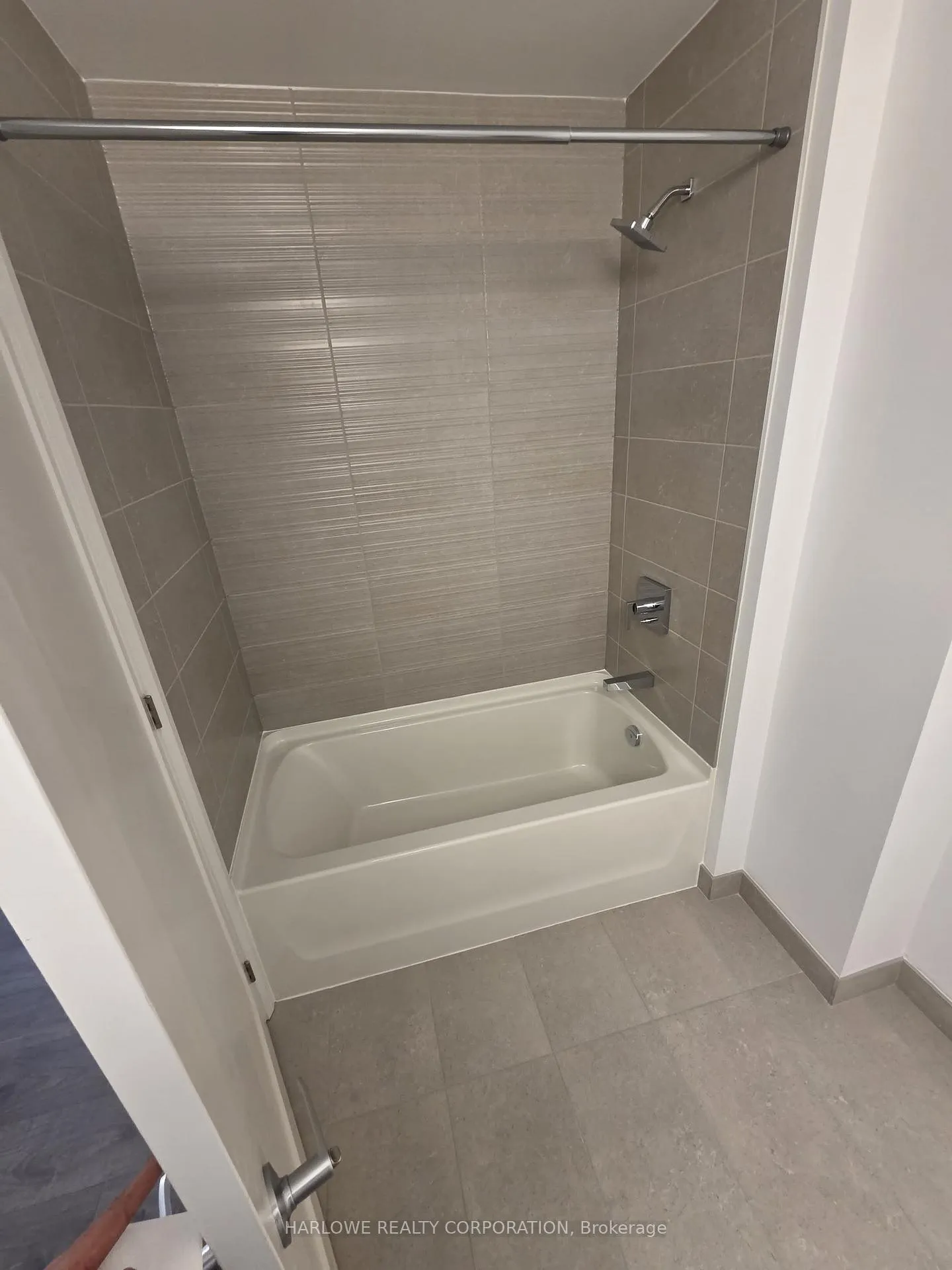 Photo 7 of Unit 2304, 75 James Street, Hamilton, Corktown — HOMEH
