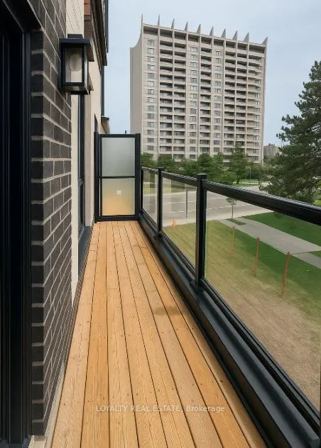 Photo 6 of 38A Upper Monclova Road, North York, Downsview-Roding-CFB — HOMEH