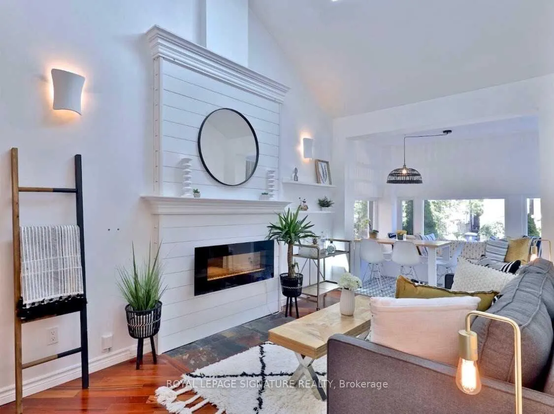 Photo 6 of Unit Main, 20 Amroth Avenue, Toronto, East End-Danforth — HOMEH