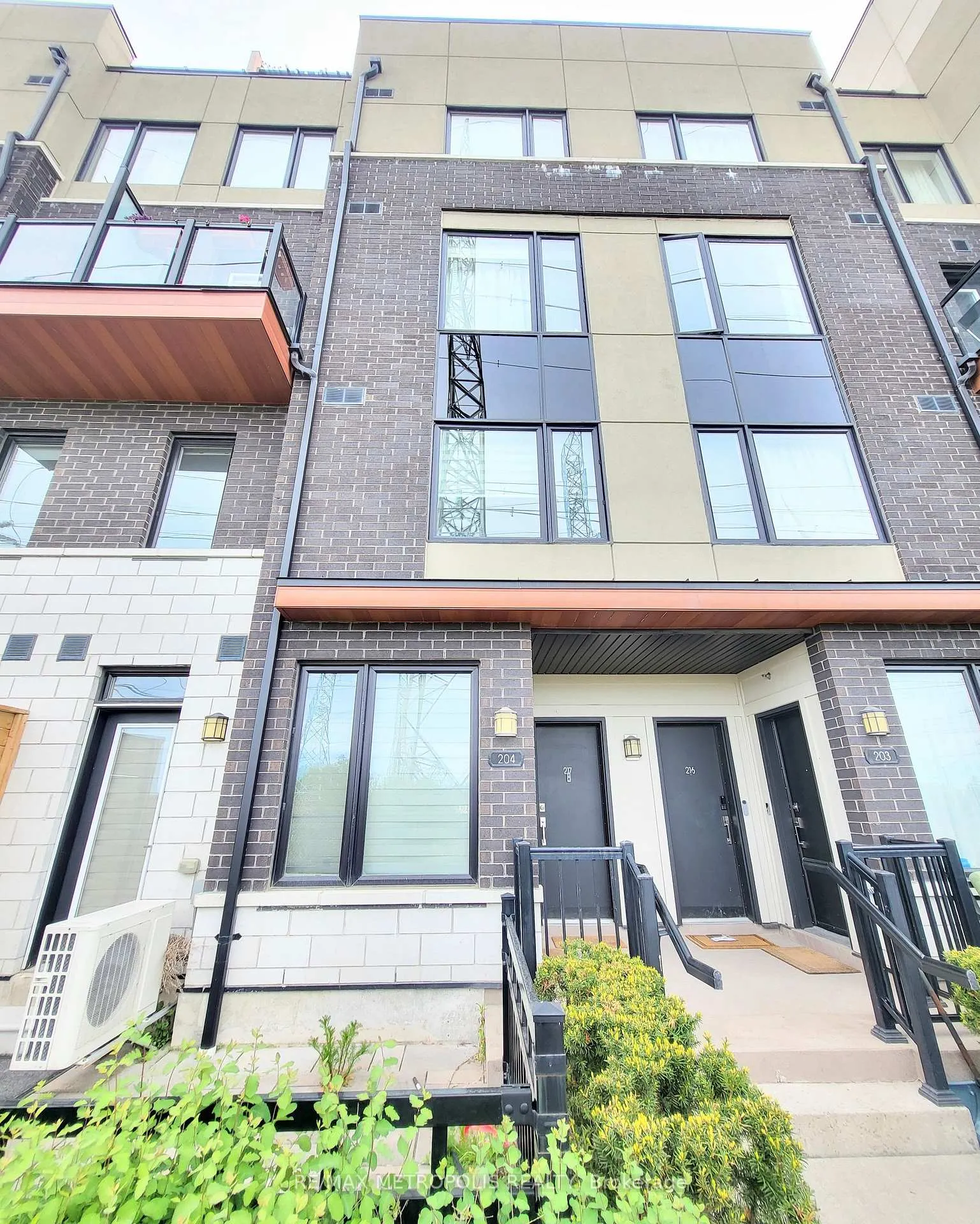 Photo 1 of Unit 204, 1555 Kingston Road, Pickering, Town Centre — HOMEH