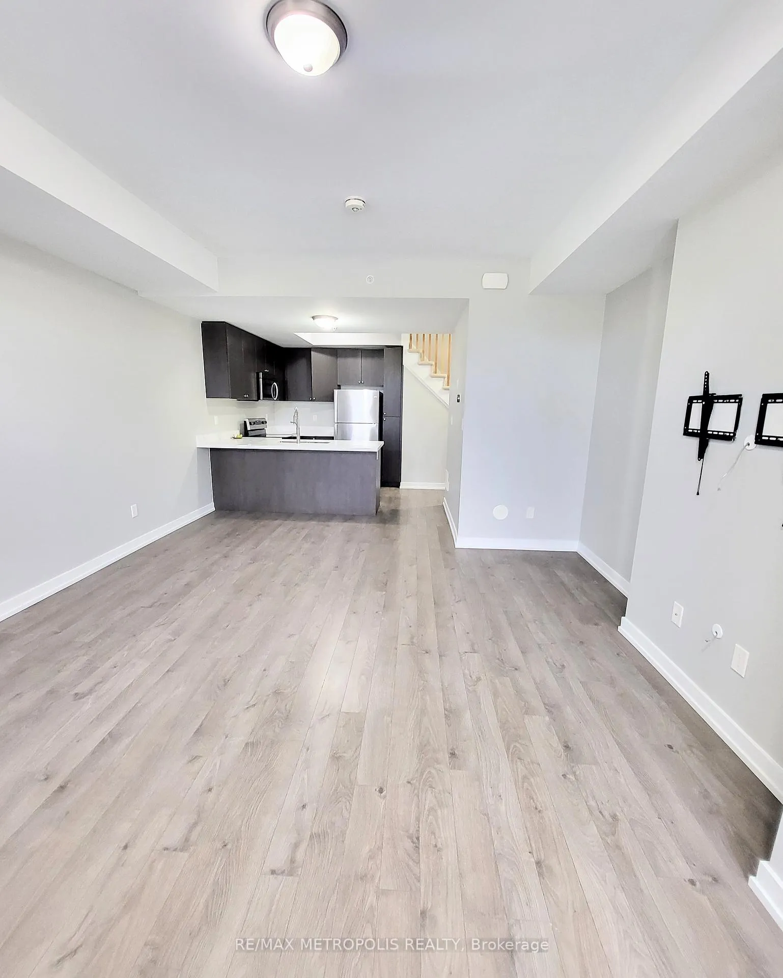 Photo 3 of Unit 204, 1555 Kingston Road, Pickering, Town Centre — HOMEH