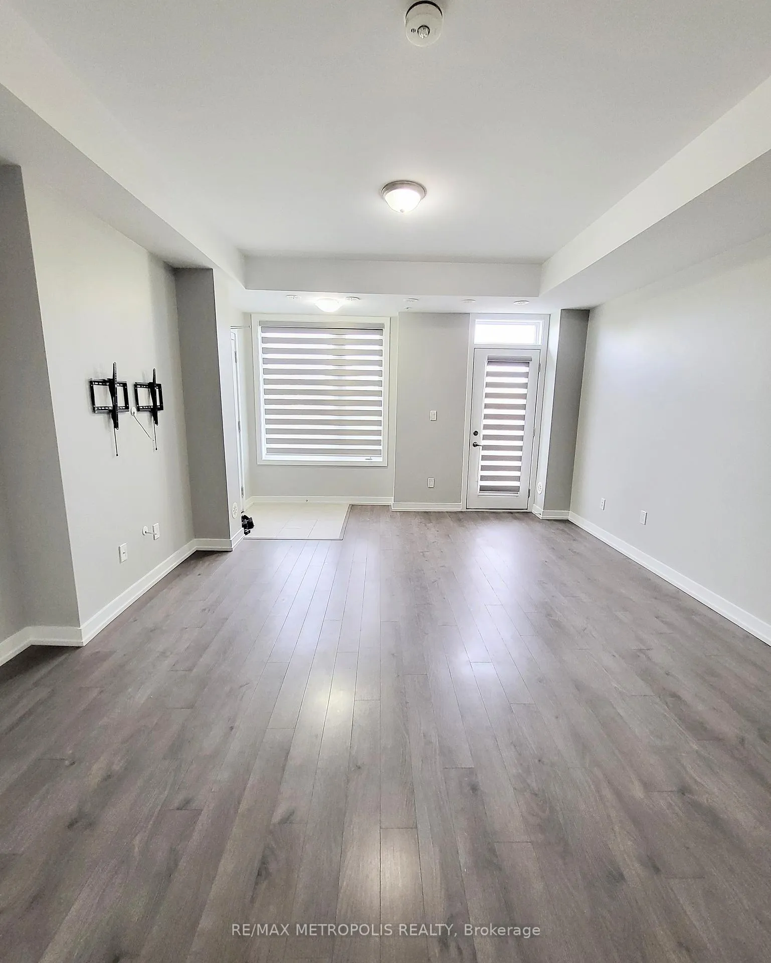 Photo 5 of Unit 204, 1555 Kingston Road, Pickering, Town Centre — HOMEH
