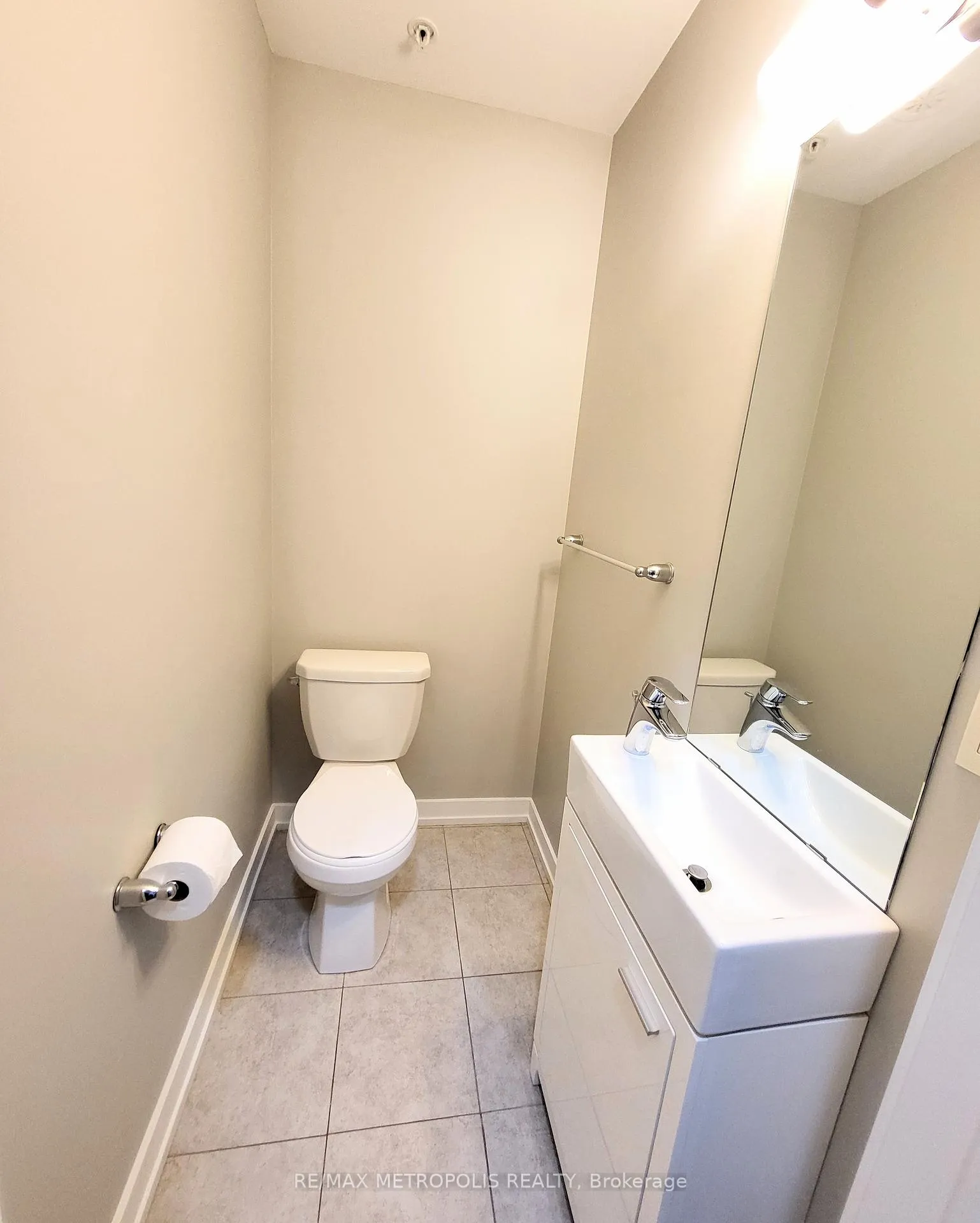 Photo 8 of Unit 204, 1555 Kingston Road, Pickering, Town Centre — HOMEH
