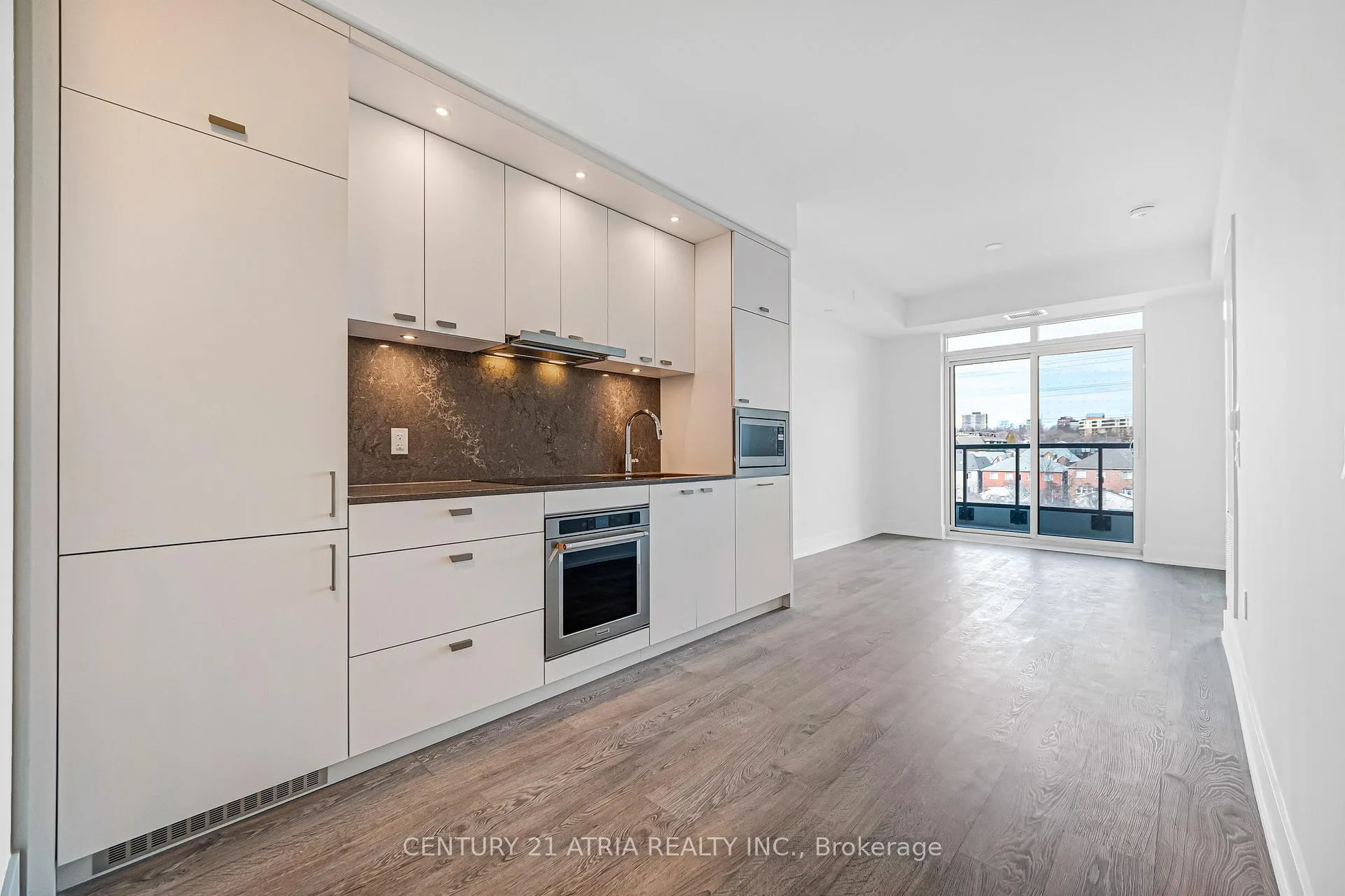 Front of Unit 318, 858 Dupont Street
