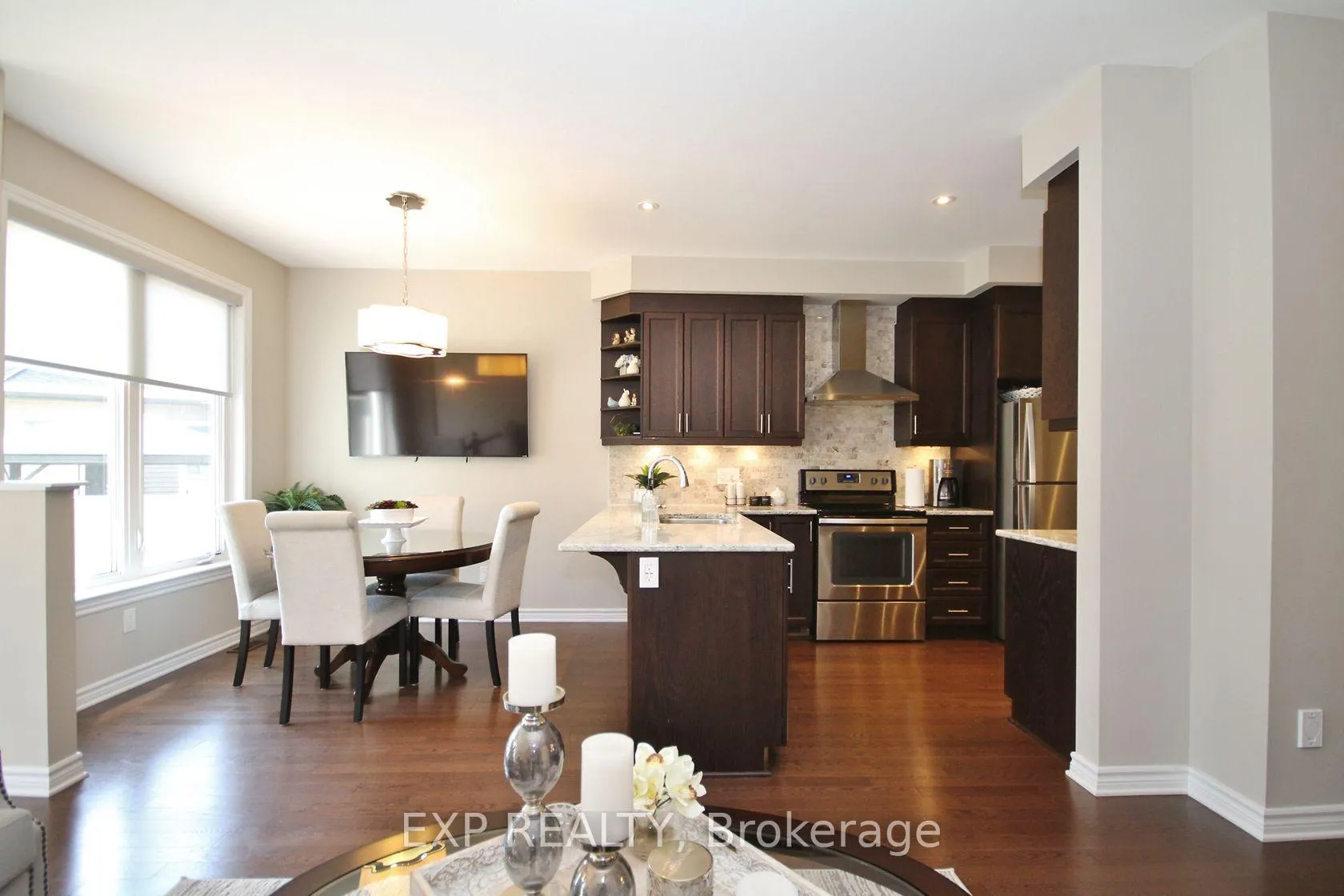 Photo 9 of 307 Fergus Crescent, Ottawa, Barrhaven - Cedargrove/Fraserdale — HOMEH