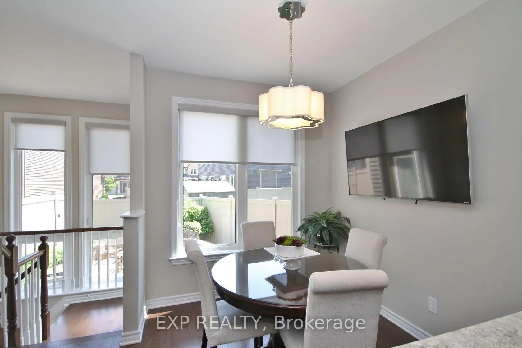 Photo 12 of 307 Fergus Crescent, Ottawa, Barrhaven - Cedargrove/Fraserdale — HOMEH