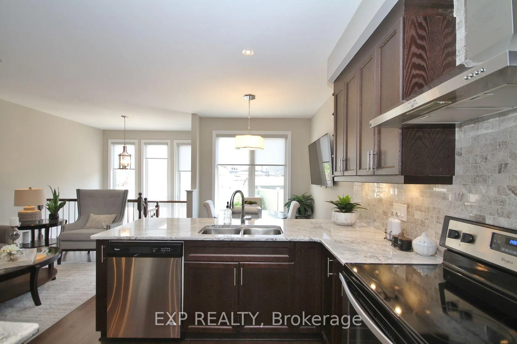 Photo 15 of 307 Fergus Crescent, Ottawa, Barrhaven - Cedargrove/Fraserdale — HOMEH