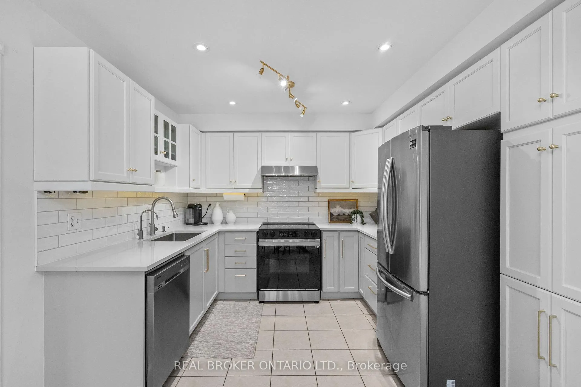 Photo 8 of 8 Dawson Crescent, Milton, Old Milton — HOMEH