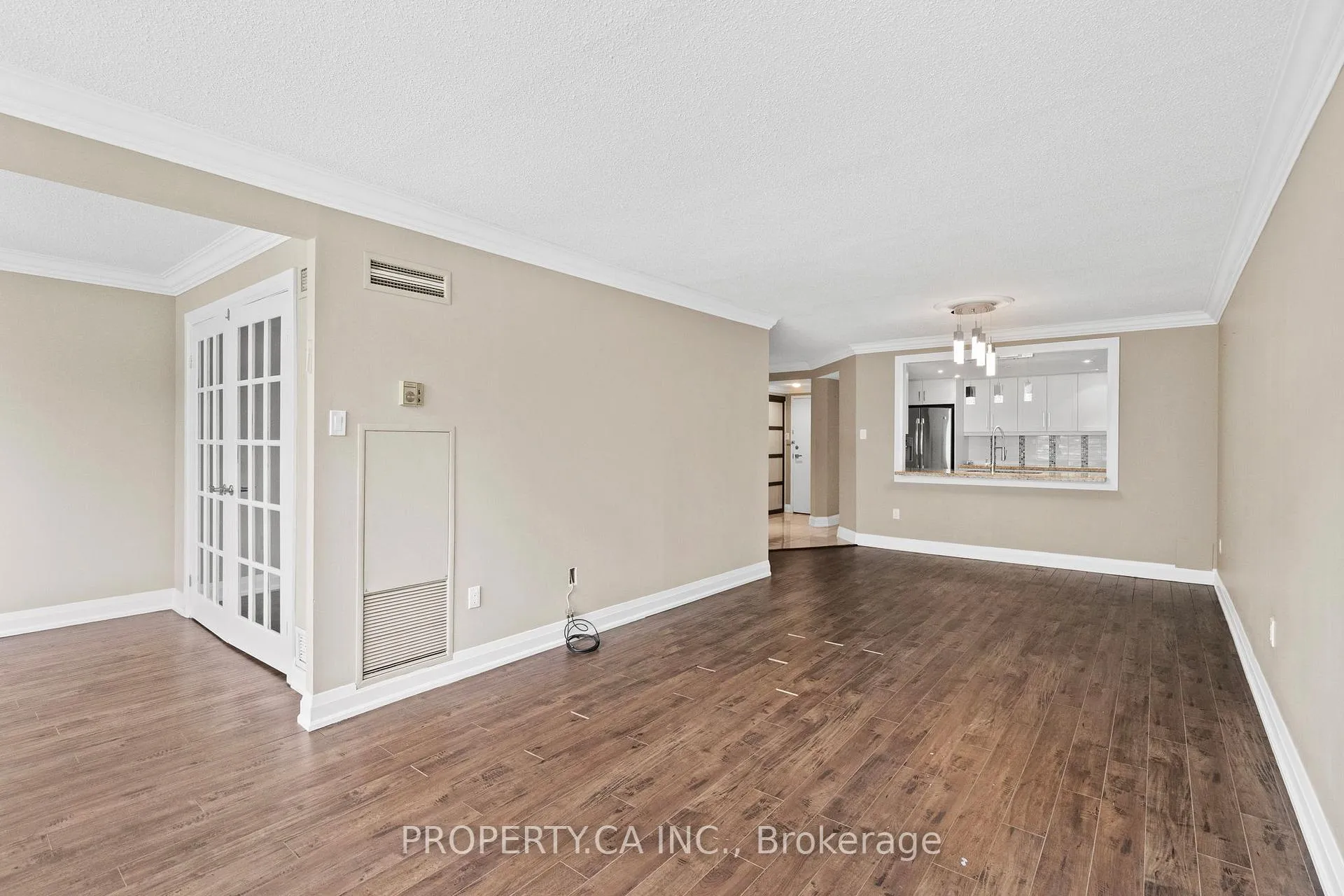 Photo 16 of Unit 101, 7601 Bathurst Street, Vaughan, Crestwood-Springfarm-Yorkhill — HOMEH