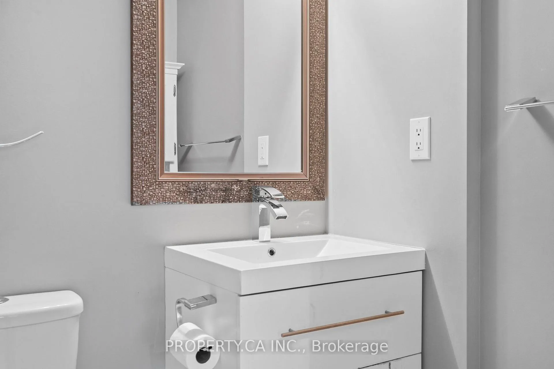 Photo 25 of Unit 101, 7601 Bathurst Street, Vaughan, Crestwood-Springfarm-Yorkhill — HOMEH