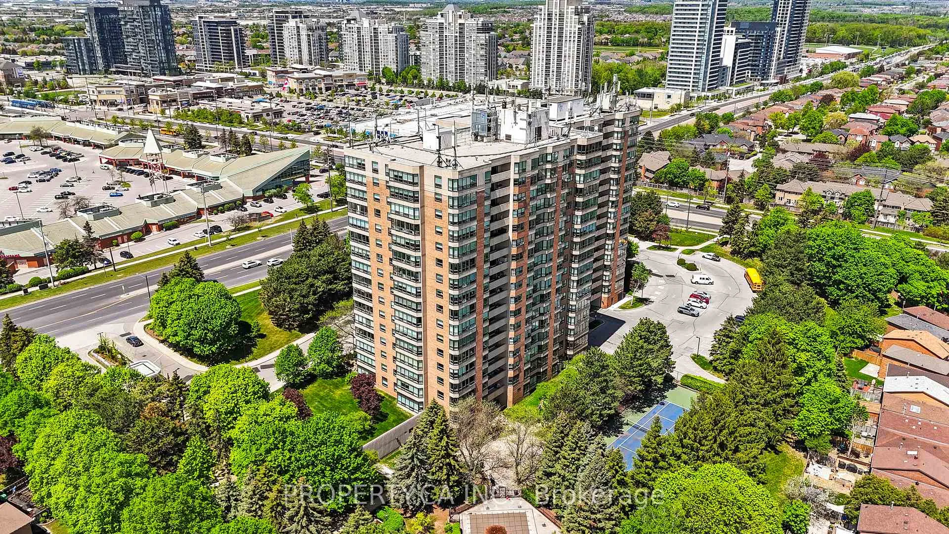 Photo 29 of Unit 101, 7601 Bathurst Street, Vaughan, Crestwood-Springfarm-Yorkhill — HOMEH