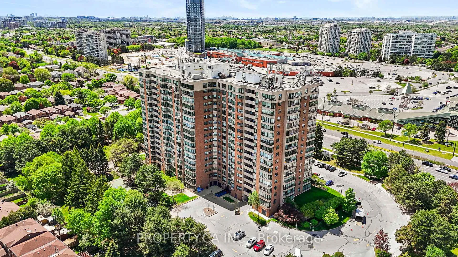 Photo 30 of Unit 101, 7601 Bathurst Street, Vaughan, Crestwood-Springfarm-Yorkhill — HOMEH
