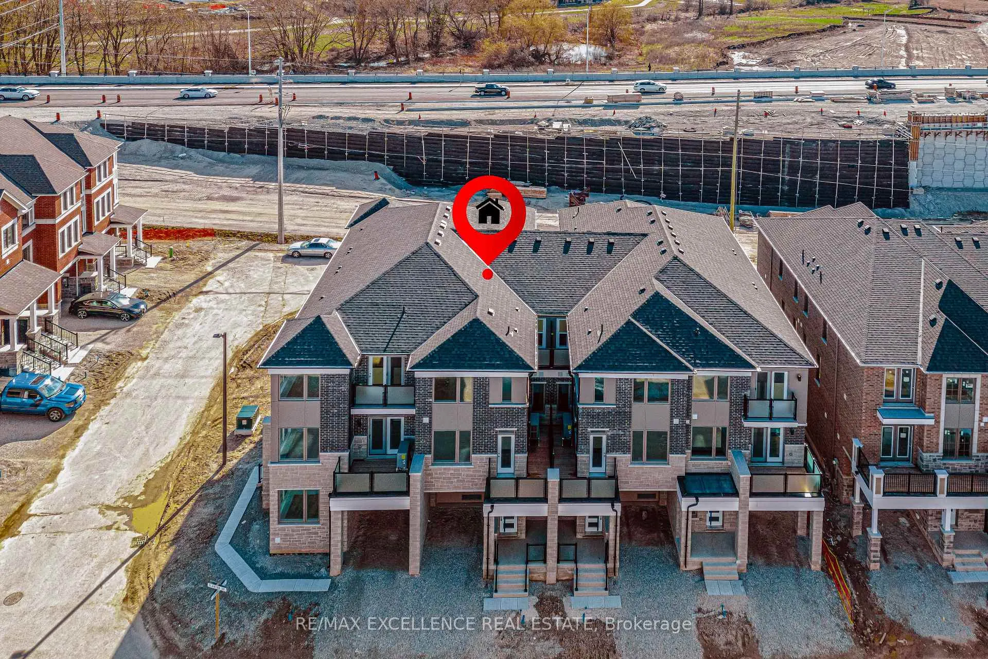 Photo 2 of 8 Elantra Drive, Brampton, Northwest Brampton — HOMEH