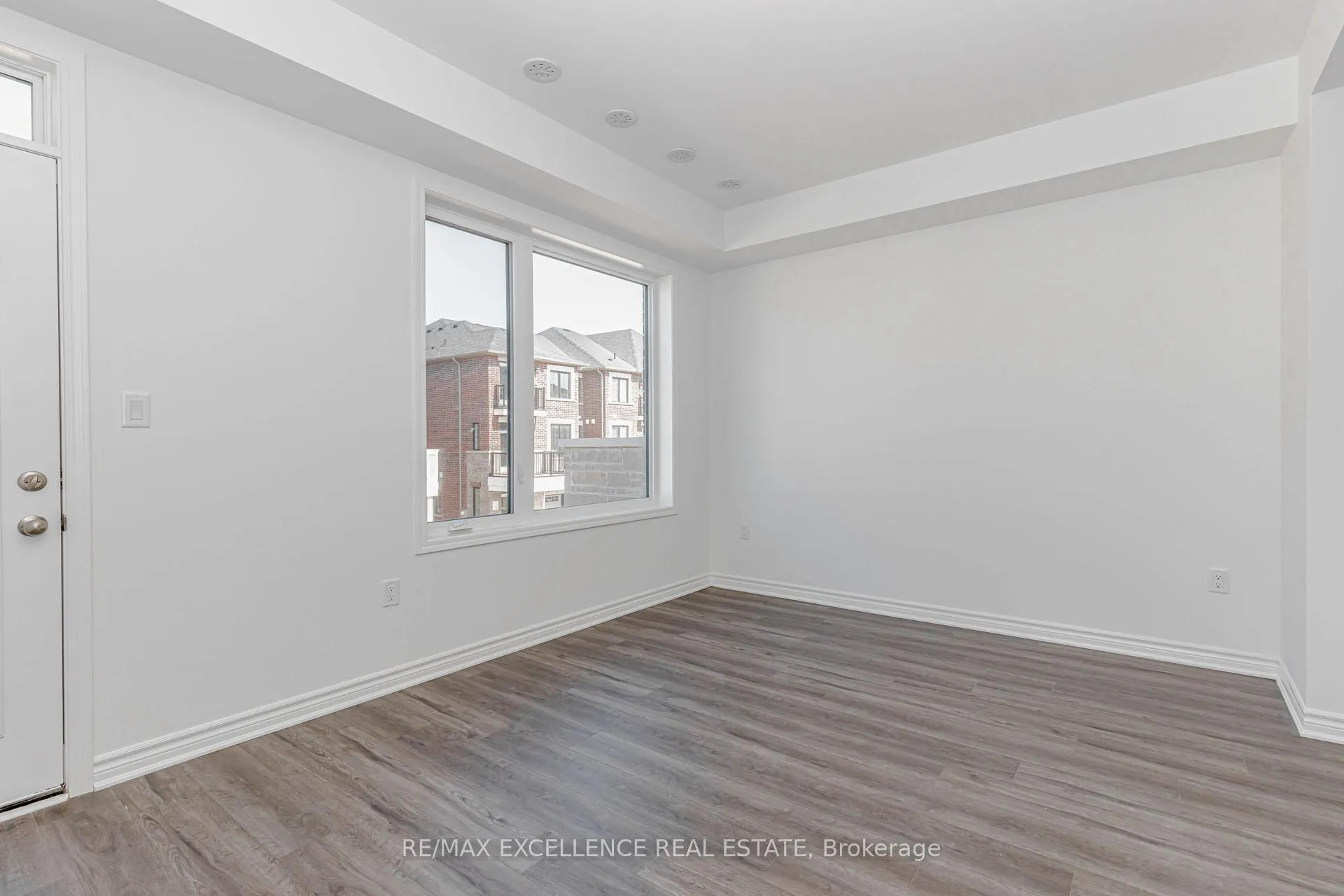 Photo 22 of 8 Elantra Drive, Brampton, Northwest Brampton — HOMEH