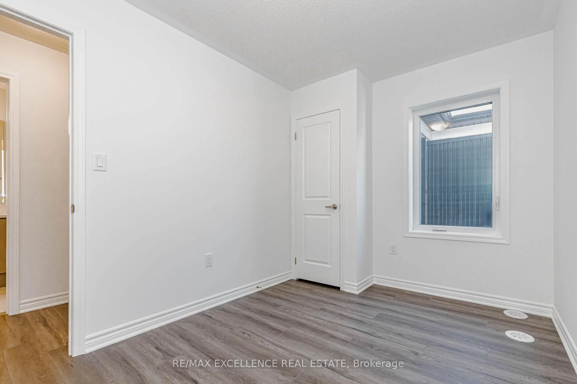 Photo 39 of 8 Elantra Drive, Brampton, Northwest Brampton — HOMEH