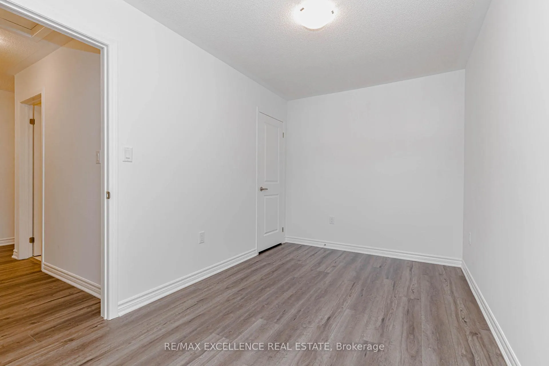 Photo 43 of 8 Elantra Drive, Brampton, Northwest Brampton — HOMEH