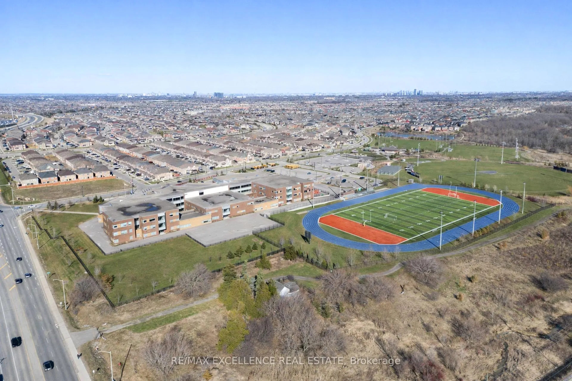 Photo 47 of 8 Elantra Drive, Brampton, Northwest Brampton — HOMEH