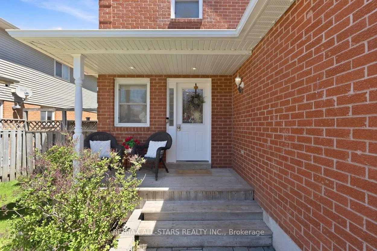 Photo 3 of 9 Tudor Place, Georgina, Belhaven — HOMEH