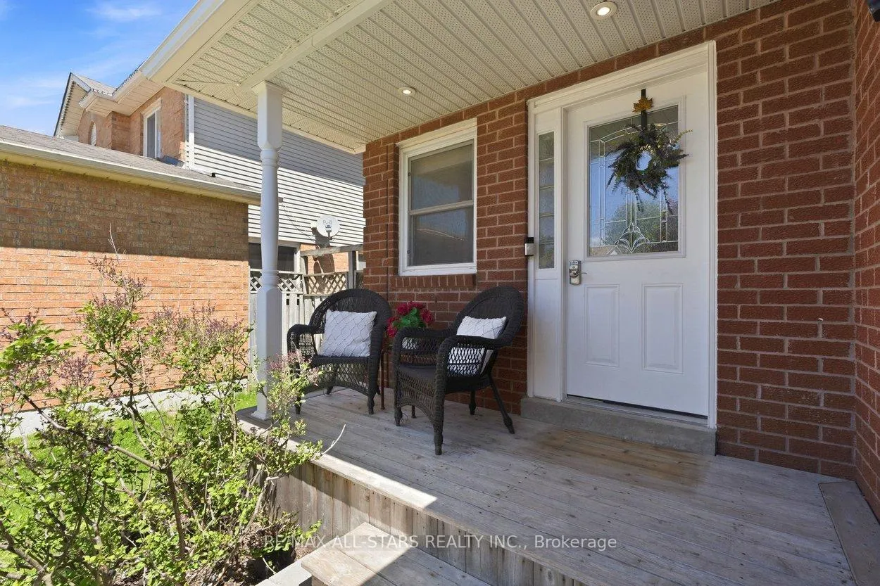 Photo 4 of 9 Tudor Place, Georgina, Belhaven — HOMEH