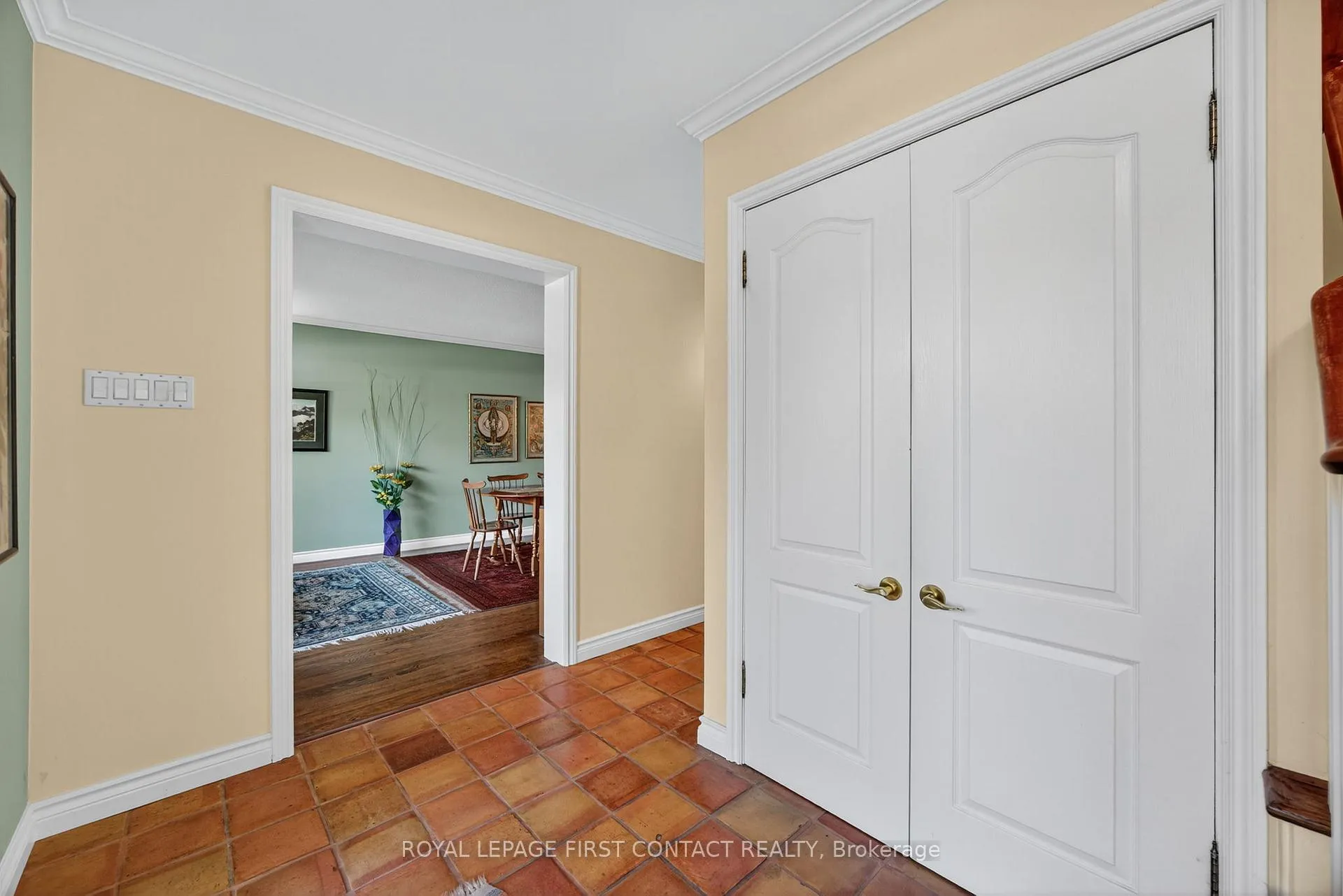 Photo 6 of 7 Maplecrest Road, Springwater, Midhurst — HOMEH